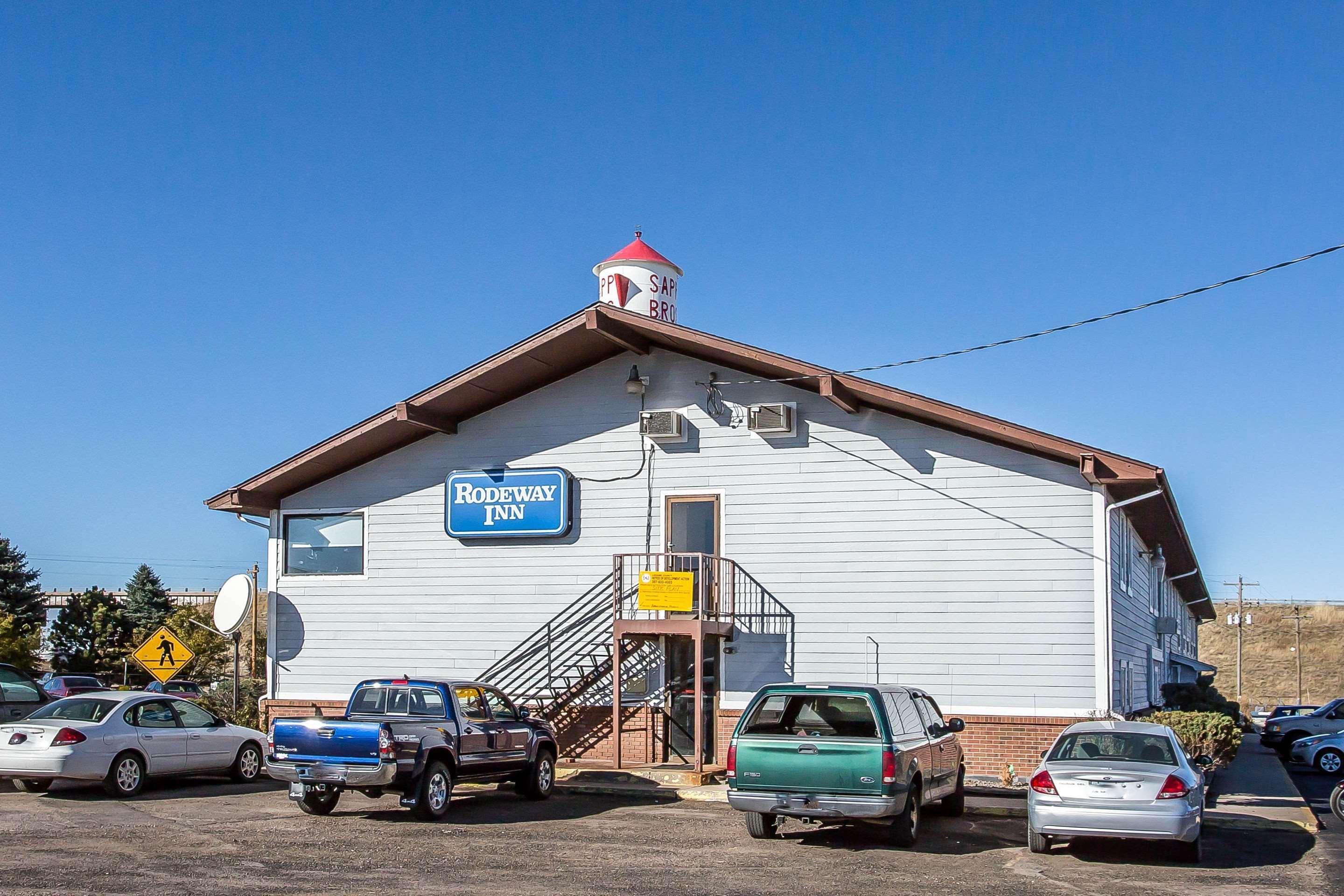 Rodeway Inn Cheyenne I-80 East Exterior photo